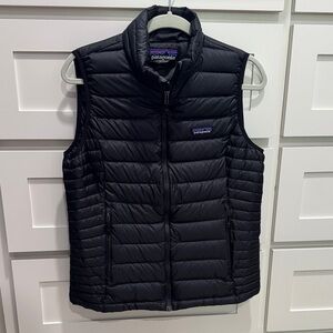 Patagonia women’s down vest